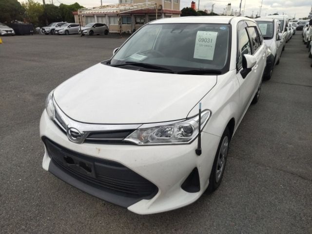 9031 Toyota Corolla fielder NZE164G 2019 г. (LUM Kobe Nyusatsu)